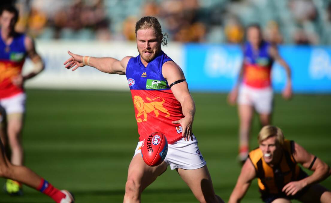 Former Brisbane Lions player Daniel Rich kicked five for Bridport despite being injured for much of the contest.
