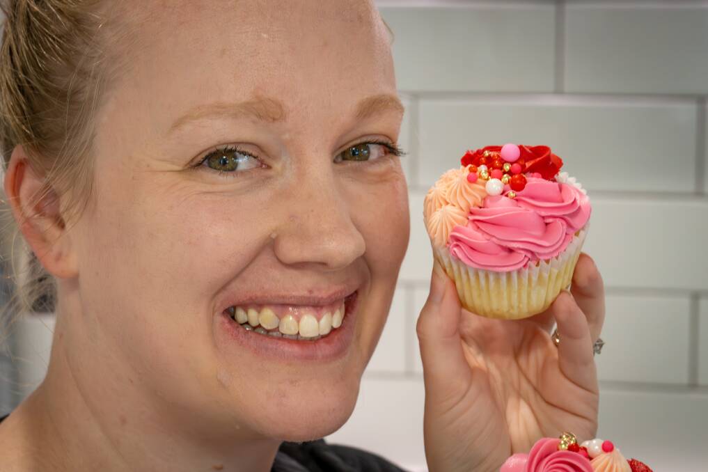 Emma Swirsky with her cupcake creations. Picture by Paul Scambler. 