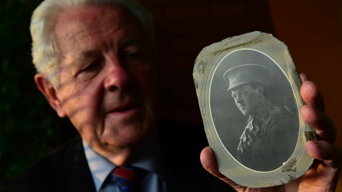 Don Wing with a photo of his Uncle Arg. Picture: Paul Scambler