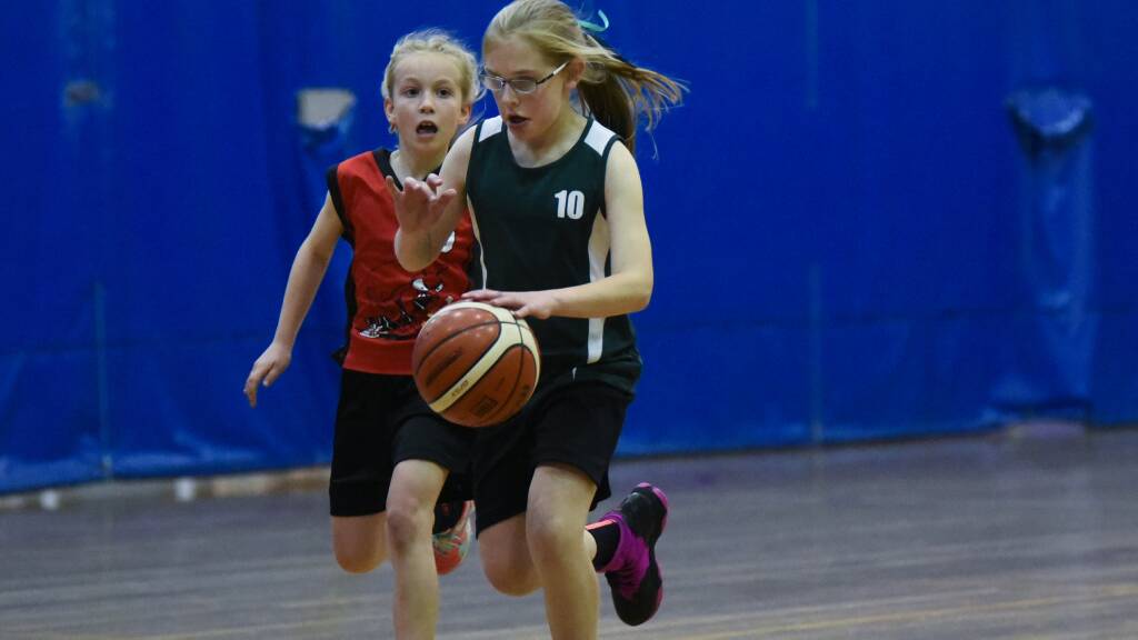 Junior basketballers from across the state compete in Lunceston