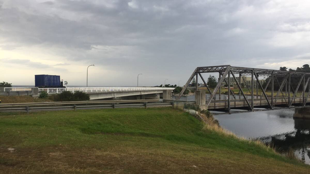 TROUBLED WATERS: The old and new Scamander bridges. Picture: Supplied
