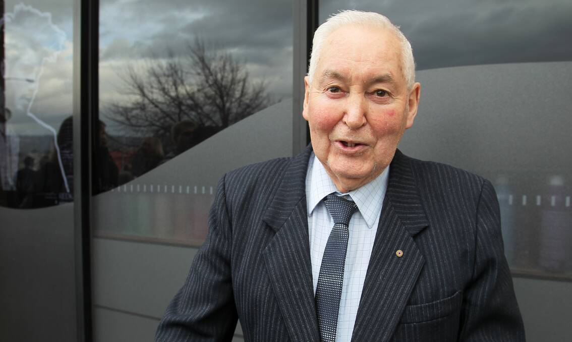 Tasmanian politician Bruce Goodluck has died, age 83.