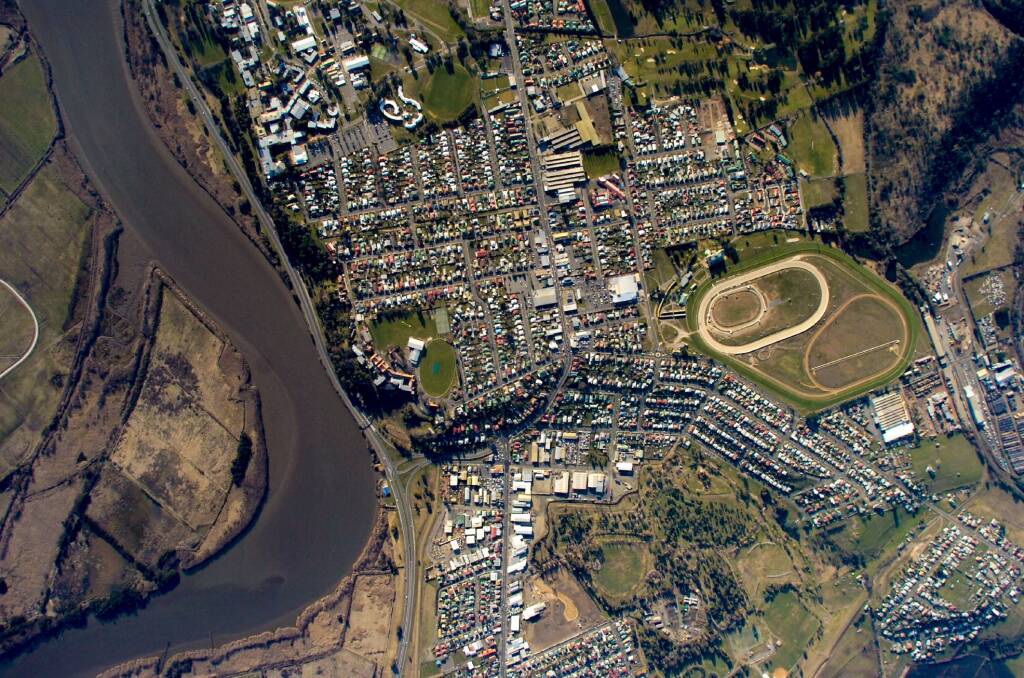 MEANDERING: A 2006 aerial view of Stephens' Bend in the Tamar River. Picture: Paul Scambler
