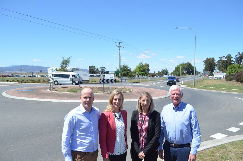 GATEWAY: Labor's Shane Broad and Rebecca White announced the new roads policy with RACT's Stacey Pennicott and Northern Midlands mayor David Downie. Picture: Tess Brunton
