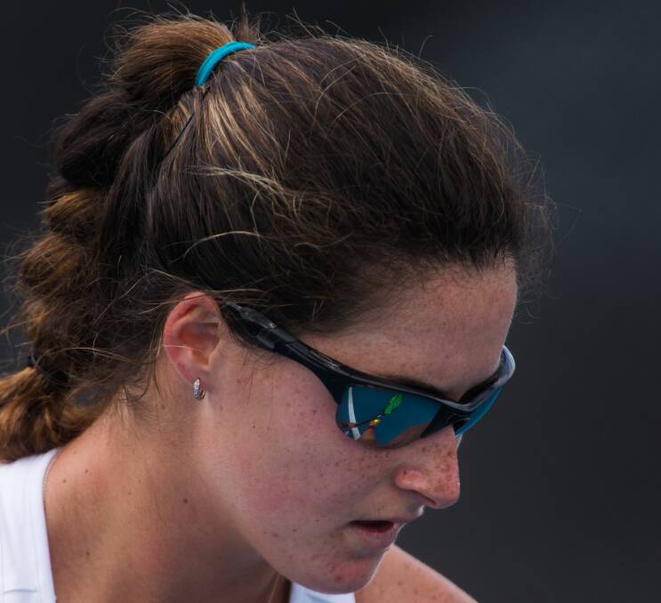 PENSIVE: American Jamie Loeb gathers up her thoughts between points in the tough semi-final victory against compatriot Asia Muhammed. Pictures: Phillip Biggs