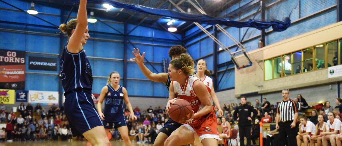 TRICKY: Tornadoes vice-captain Gemma Korpershoek makes her way towards the basket in the SEABL clash against the Frankston Blues. Picture: Scott Gelston