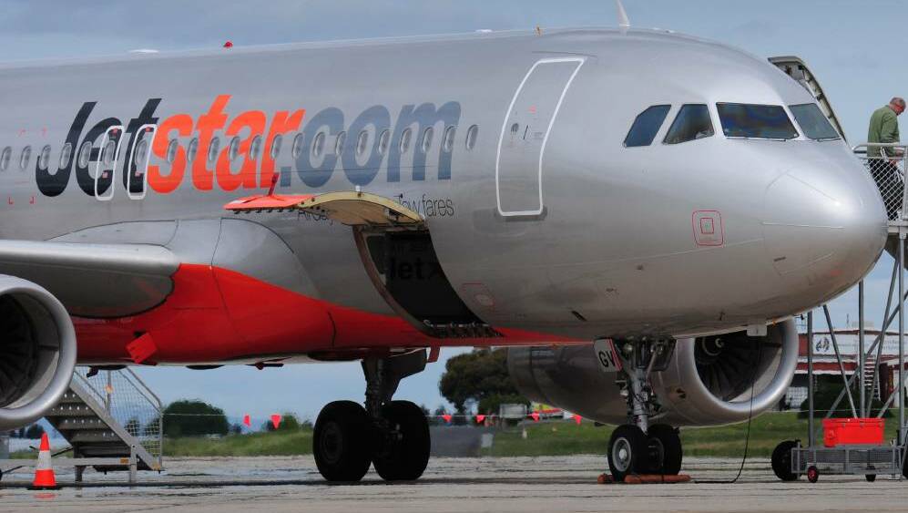 Jetstar aircraft travelling to Launceston forced to turnaround mid-flight