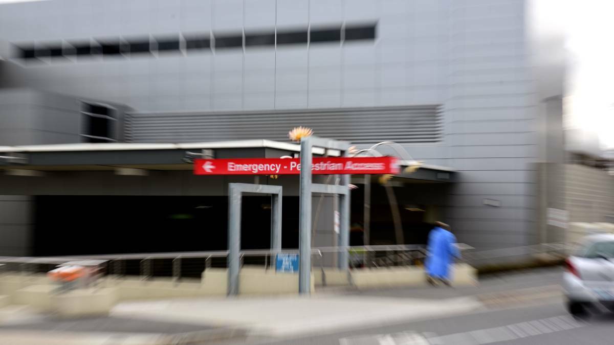 Stop ‘patronising’ hospital staff, Labor tells government