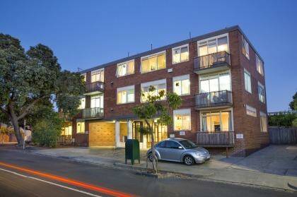 A 1970s apartment block in Windsor has sold for $3.5 million. Photo: Lucia Medzihradska