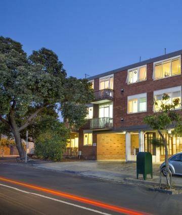 A 1970s apartment block in Windsor has sold for $3.5 million. Photo: Lucia Medzihradska