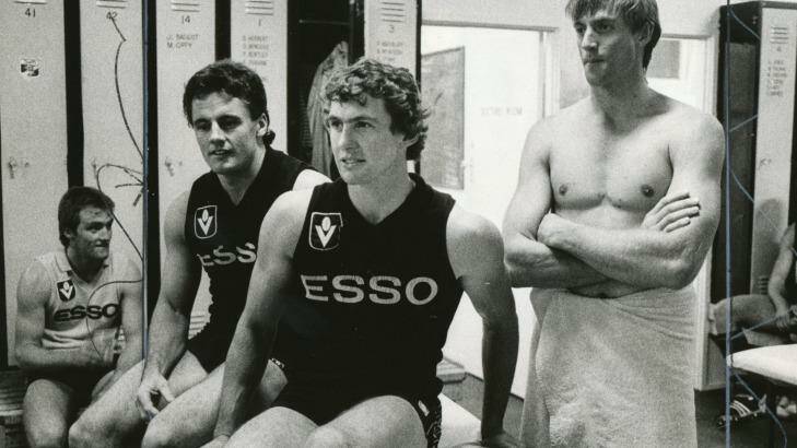 In 1984 Phil Walsh moved after a season, along with John Annear and Craig Stewart, to Richmond.