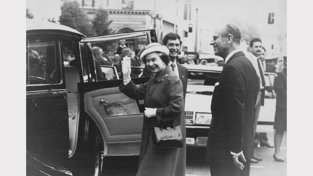 Queen Elizabeth and Prince Philip's 1988 royal visit | The Royal couple leave Launceston