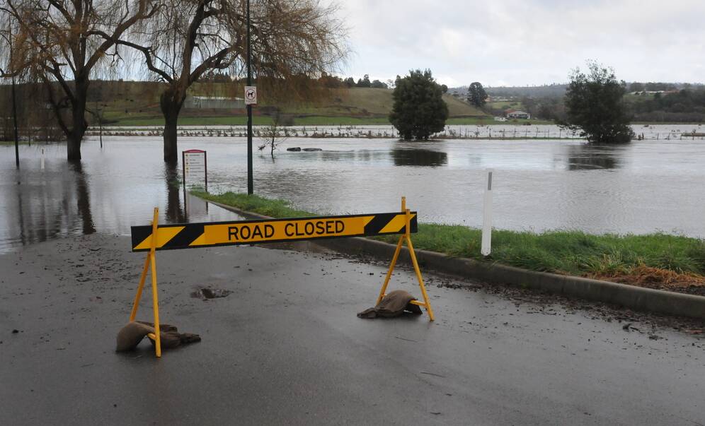 Flood and snow-affected road closures, alerts