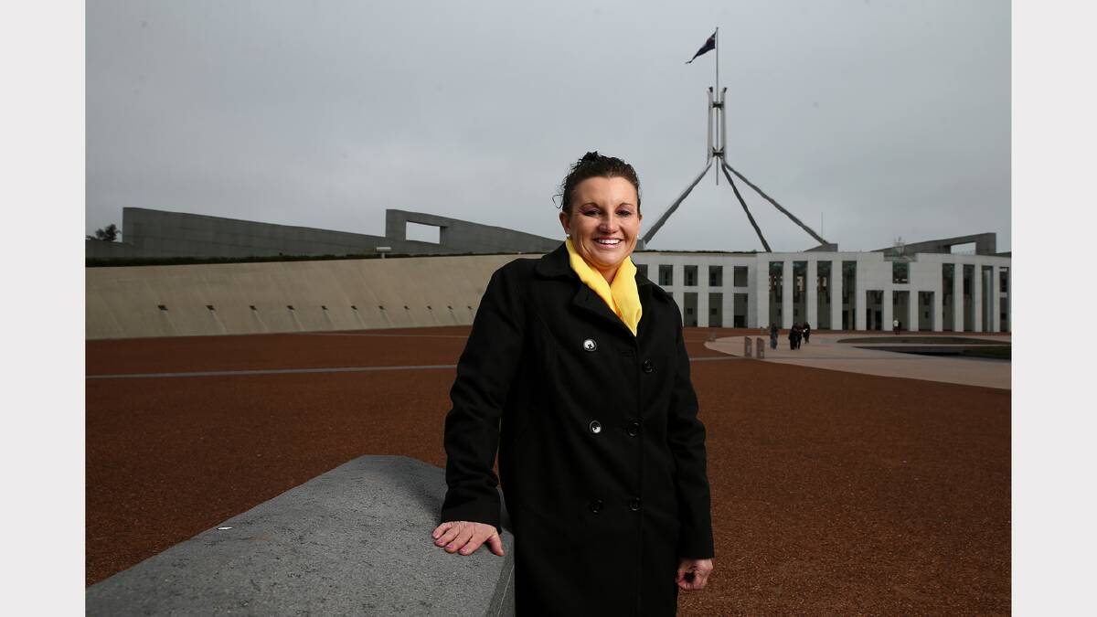 Lambie lambasts Abbott for 'parading daughters'