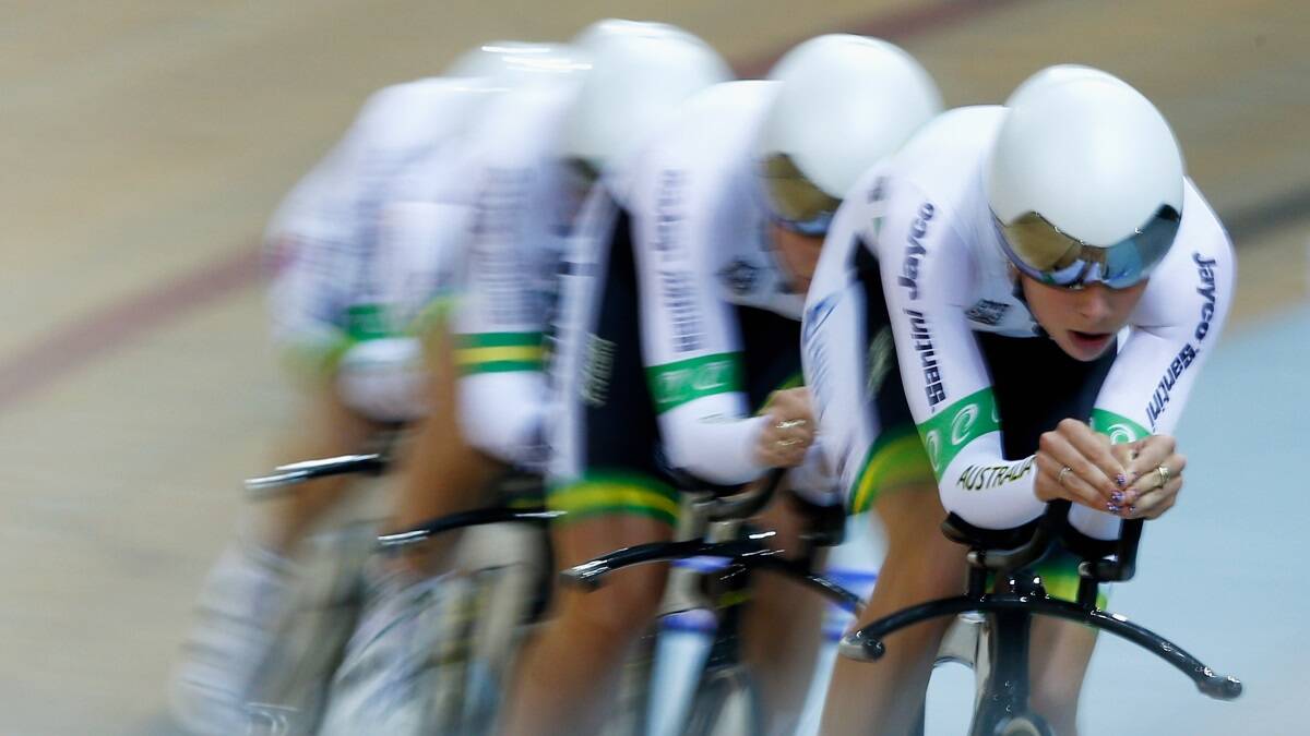Annette Edmondson, Ashlee Ankudinoff, Amy Cure and Melissa Hoskins of Australia Cycling team compete in the Womens Team Pursuit. Photo by Getty Images