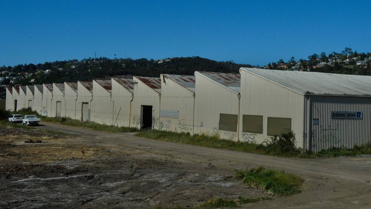 Council approves woolstore removal