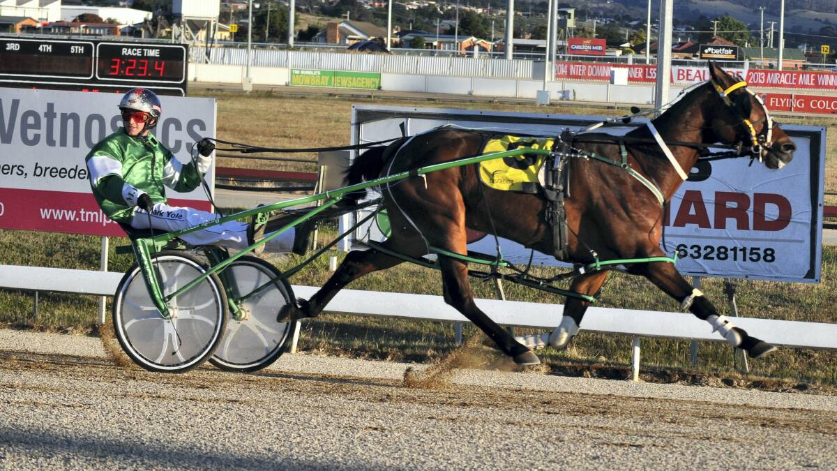 Driver Mark Yole has time to look around for his rivals as The Majority cruises home in the Danbury Park Cup. Picture: GREG MANSFIELD