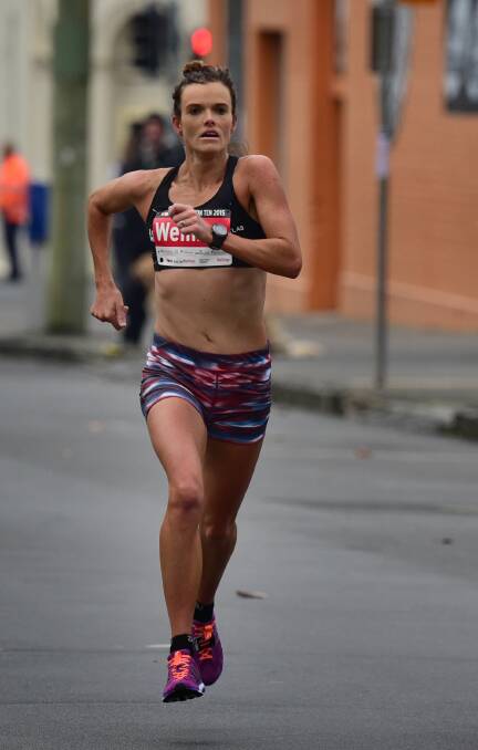 WELL RUN: Sydney's Eloise Wellings storms home to win the Launceston 10 in 2015. Picture: Paul Scambler