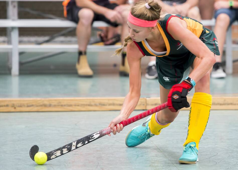 Pass master: Sarah Askey playing for Tasmania at the Australian indoor hockey championships in Wollongong. Picture: Click InFocus