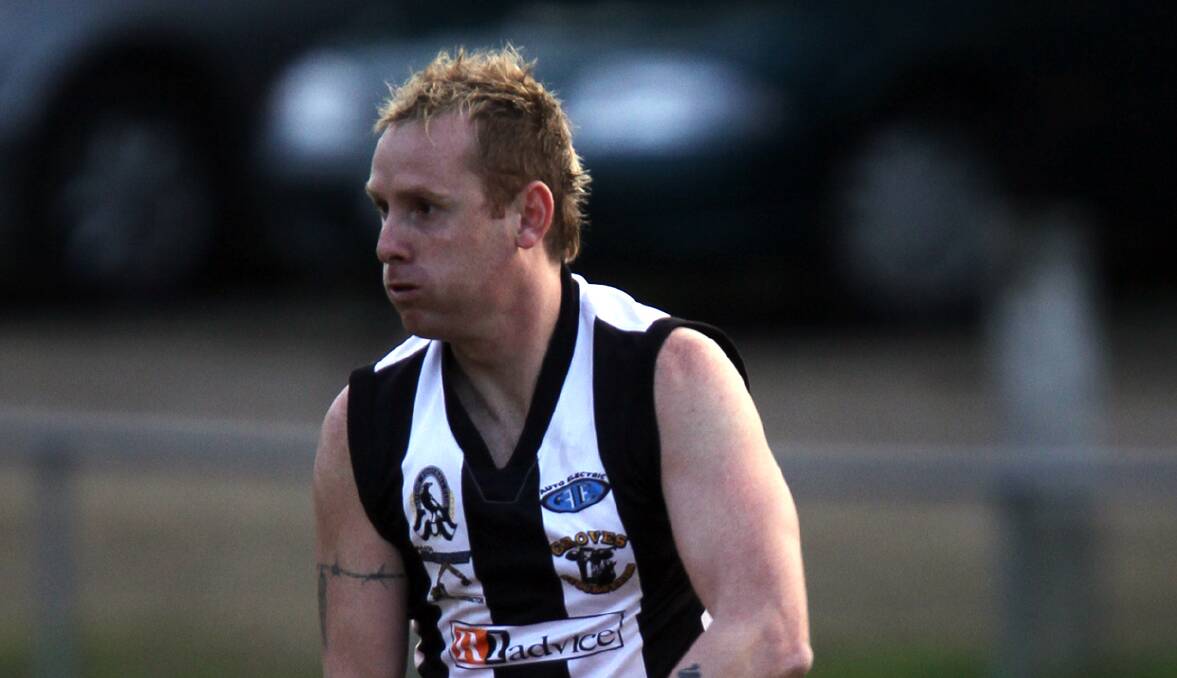 Leigh Abbot playing for Natone in 2011.
