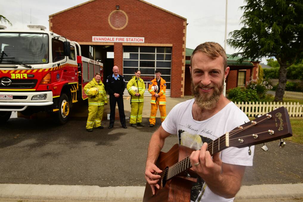 
Pete Denahy will perform at Evandale to raise funds for the local fire brigade
