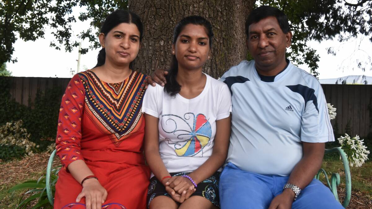 Utas architecture student Kavshalya Ilangkovan with her parents Geetha Ilangkovan (Mum) and Ilangkovan Arunasalam (Dad)