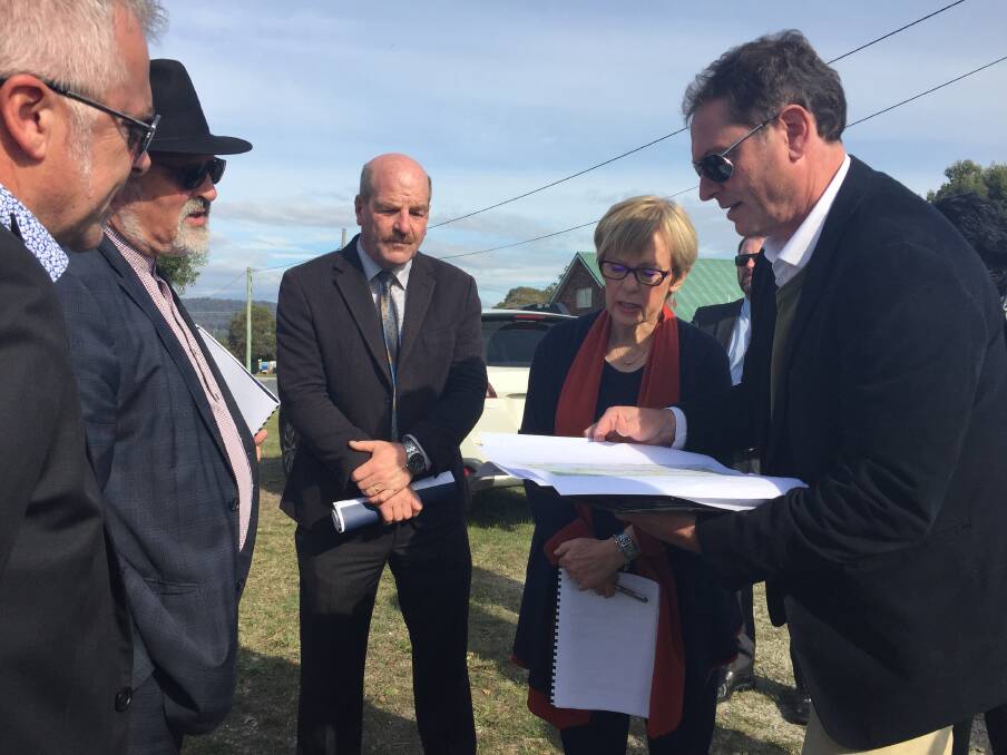 CLOSE LOOK: Parliamentarians take a look at the proposed plans for the new St Helens Hospital with the architects. Picture: Tarlia Jordan