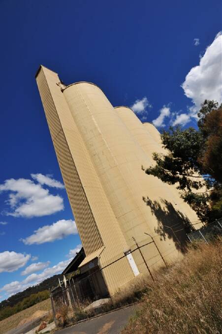 Developers have suggested a range of uses for the grain silos in Launceston's Lindsay Street.