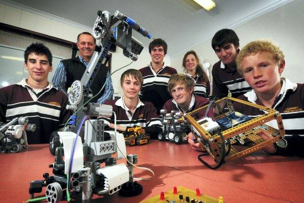 School aims for national robotics glory