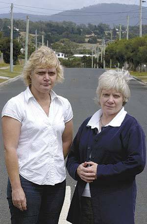 SEARCHING: Sisters Misha Blair, of George Town, and Patricia Sarnek, of Launceston. Picture: WILL SWAN
