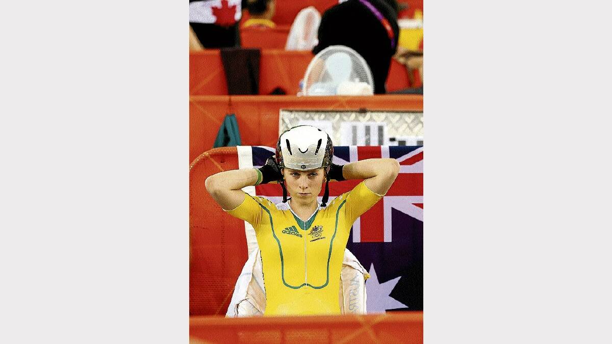 South Australian Annette Edmondson won the women's 10-kilometre scratch race on Saturday night. Picture: GETTY IMAGES