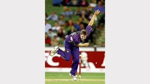 Hobart Hurricanes bowler Ben Laughlin in action. Picture: GETTY IMAGES