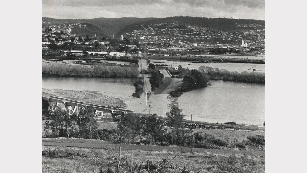 The Henry Street bridge between Launceston and Ravenswood was closed due to flooding. July 19, 1974.