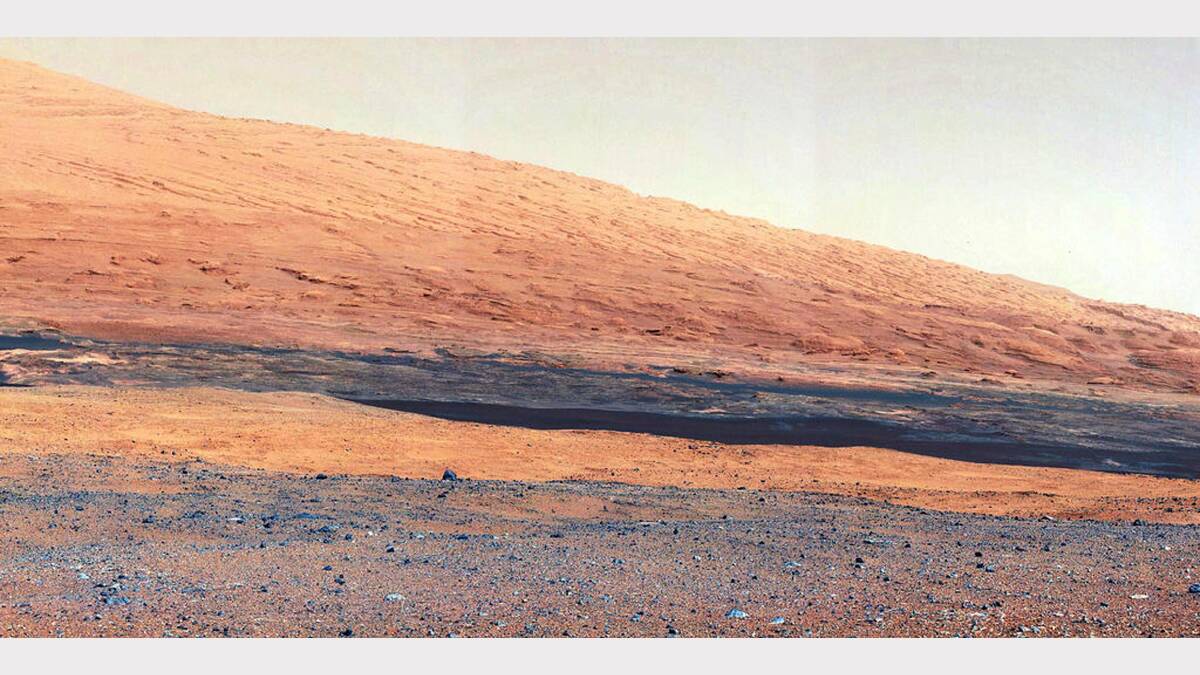 Mar's terrain, snapped by NASA's Curiosity rover last year.