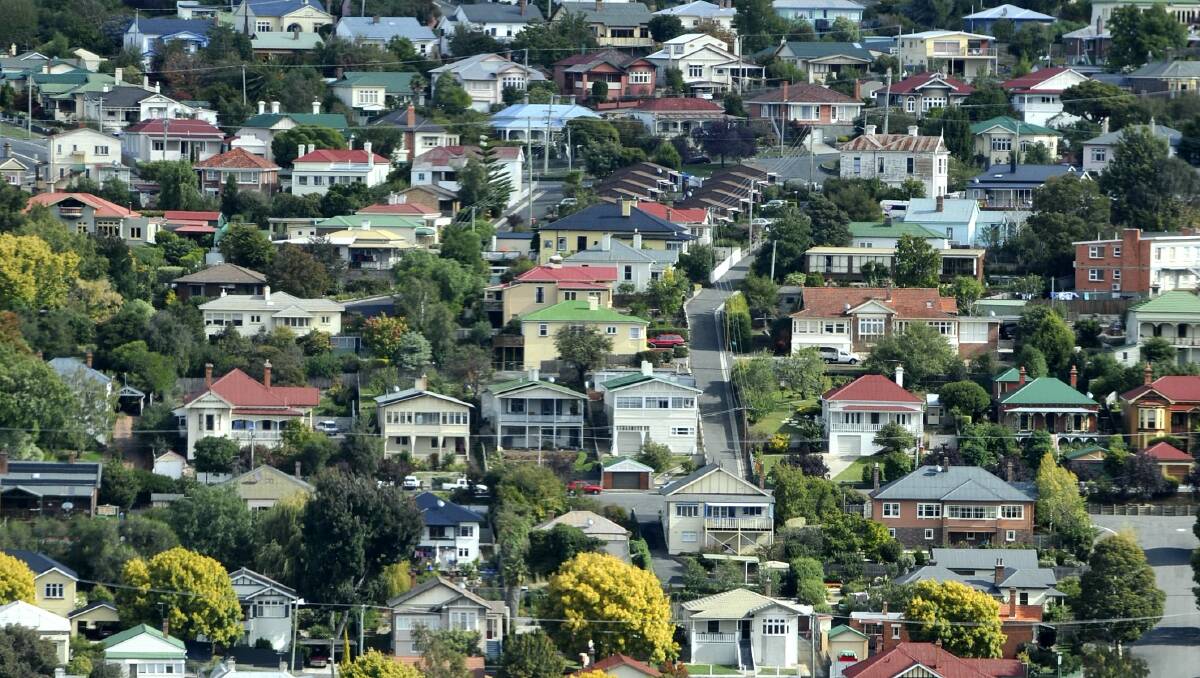 Classified advertising website Gumtree has more than 240 Tasmanian family homes listed for sale. Vendors are increasingly looking to websites to sell their homes, as a way of avoiding paying commission to agents.