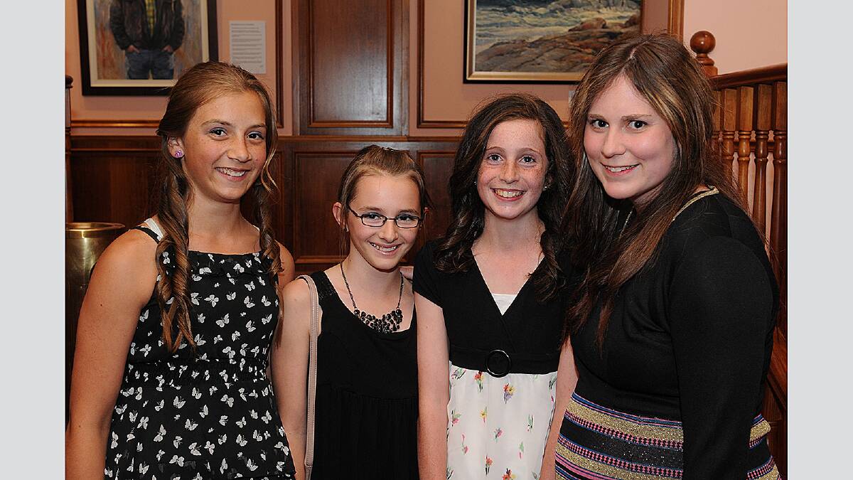Junior Sports Awards 2012, Country Club: Melissa Smith, Caitlyn Heger, Lily Holloway, Nicola Coote of Riverside