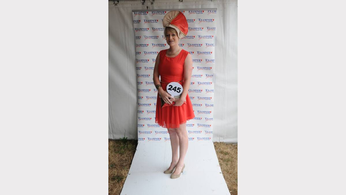 The Examiner's Fashions on the Field 2013 People's Choice Award.