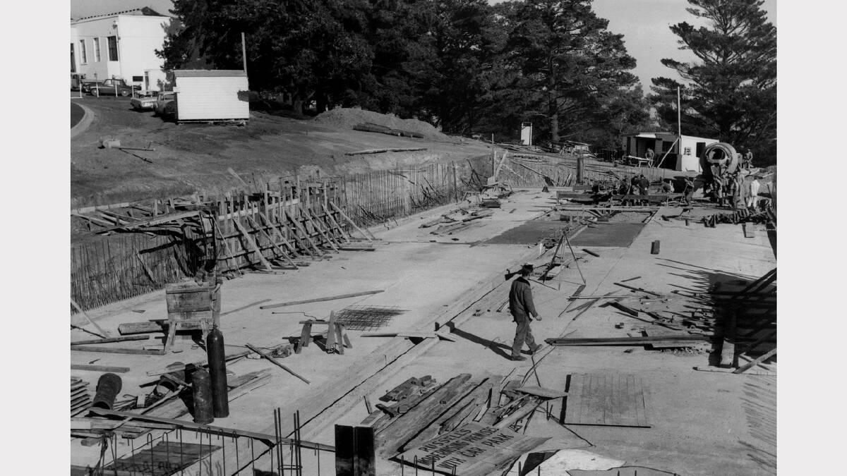 Work underway on the Olympic Pool in Launceston on July 1962.