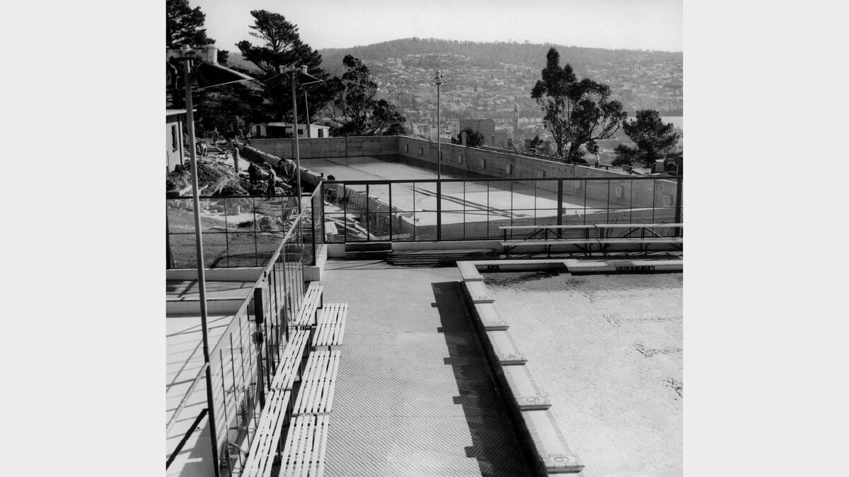 The Olympic Pool under construction at Windmill Hill. 