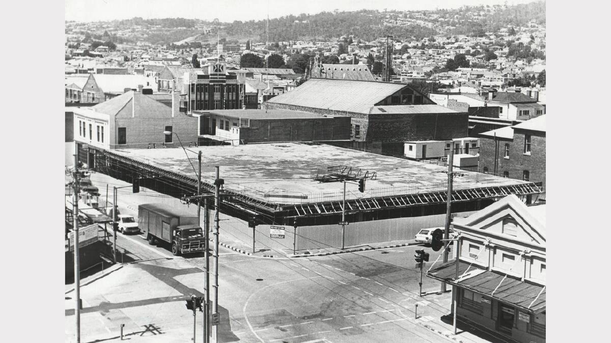 A concrete pour on the site of the former Industry House - the site of the first Centrelink building - the CES as it was known. Photo: December 1981.