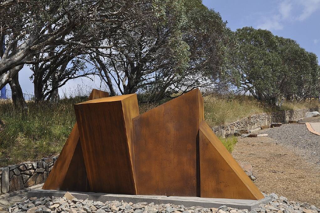 'Converge' by Morgan Shimeld, shortlisted for the 2013 Mt Buller Sculpture Award.