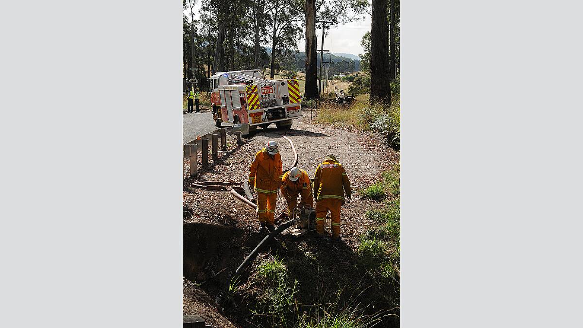 Bush  fire at Stewarts Road, Holwell Road, Nettlefolds Road and Flowery Gully Road