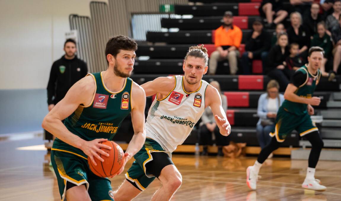 PRACTICE: The JackJumpers players, including Clint Steindl and Matt Kenyon, have spent weeks preparing for the NBL season. Picture: Andrew Palmer