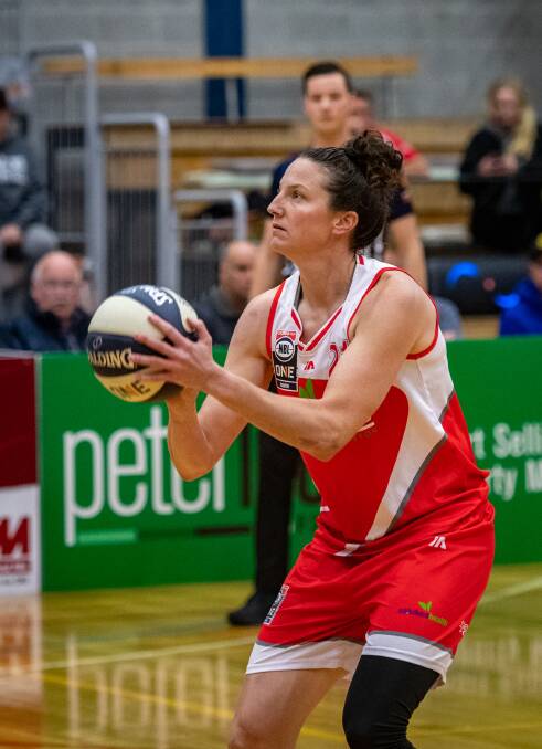 POINTS GALORE: Kelsey Griffin led everyone on the court with 33 points against the Geelong Supercats. Picture: Paul Scambler