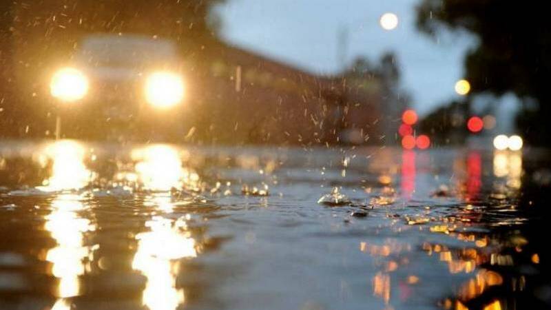 Gale force warning in effect, SES called out following reports of rising water