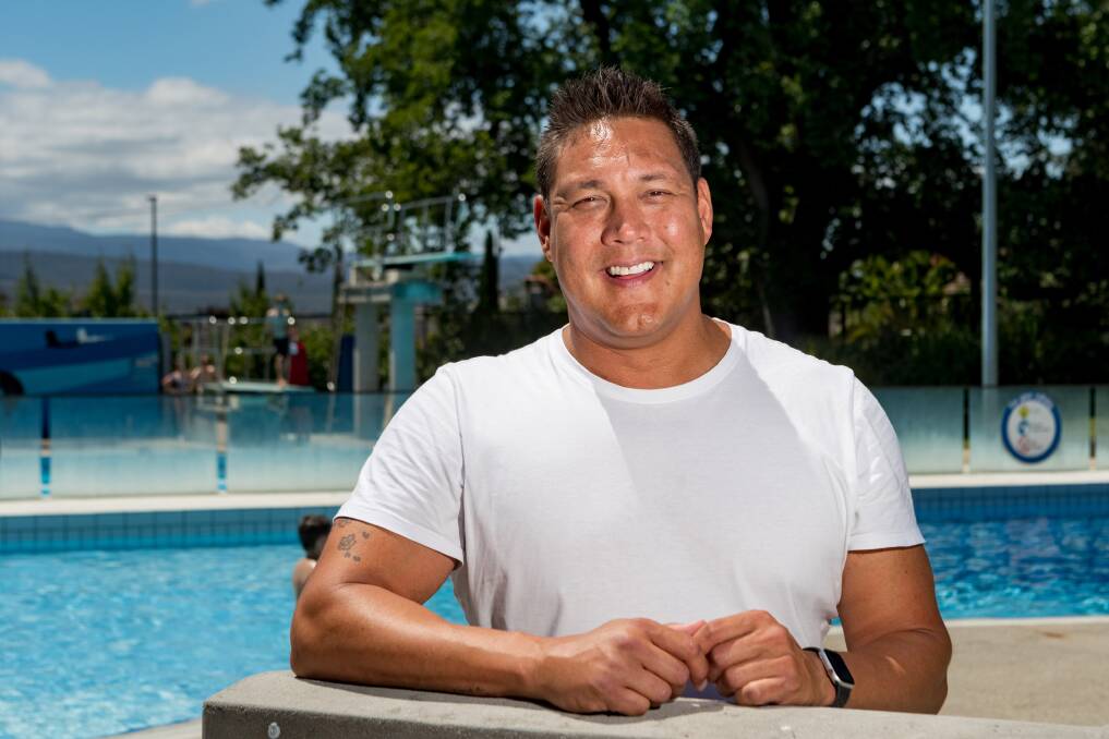 Former Olympian makes splash at Launceston swimming clinic