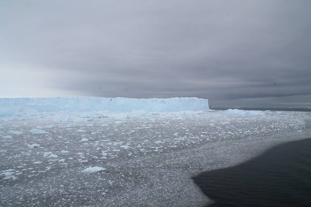 The Amundsen Sea from aboard the RV Polarstern. Picture by Katharina Hochmuth