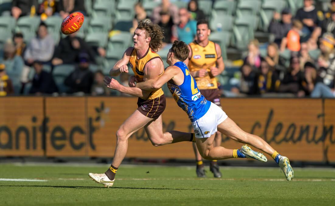Hawthorn's Josh Weddle in full flight against West Coast. Picture by Phillip Biggs