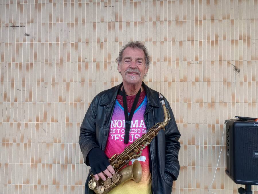 Peter Vandenberg performs regularly on Brisbane Street. Picture by Charmaine Manuel 