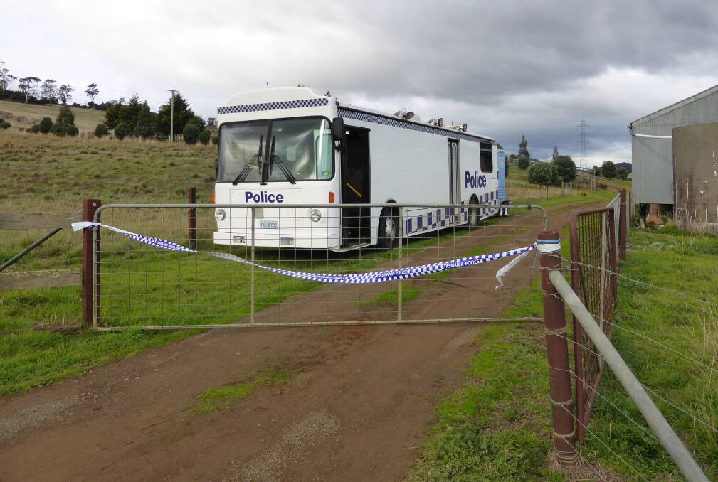 INVESTIGATION: Tasmania Police undertake investigations into a suspected murder case at a property near Hobart. Picture: Michelle Wisbey 